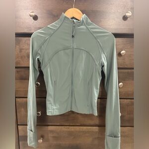Lululemon define cropped nulu jacket